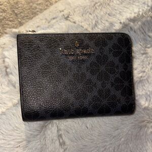 NWOT Kate Spade Black Floral Patterned Wallet